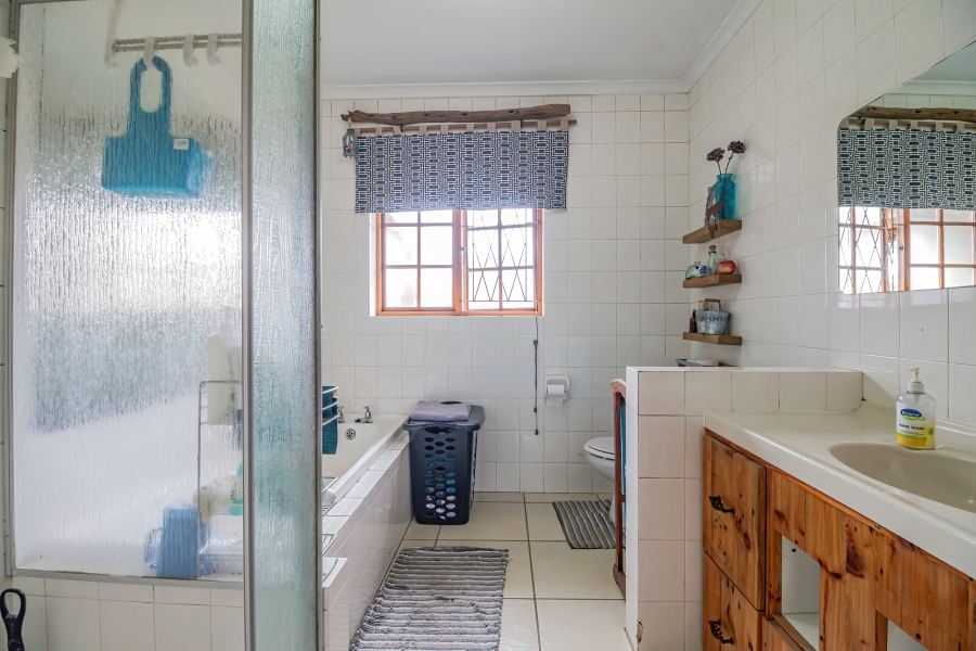 4 Bedroom Property for Sale in Bramhope Eastern Cape